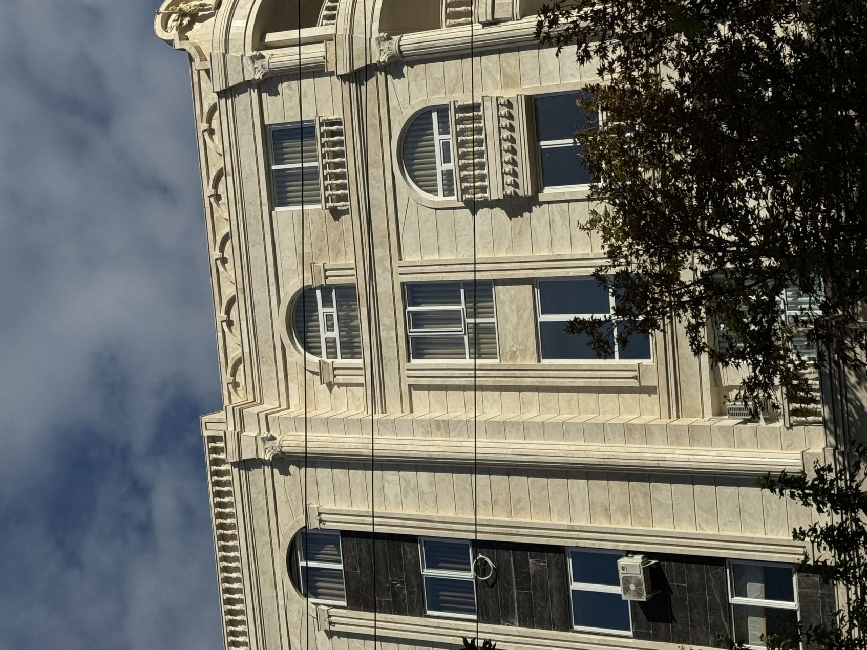 درب و پنجره دوجداره upvc نوین پنجره